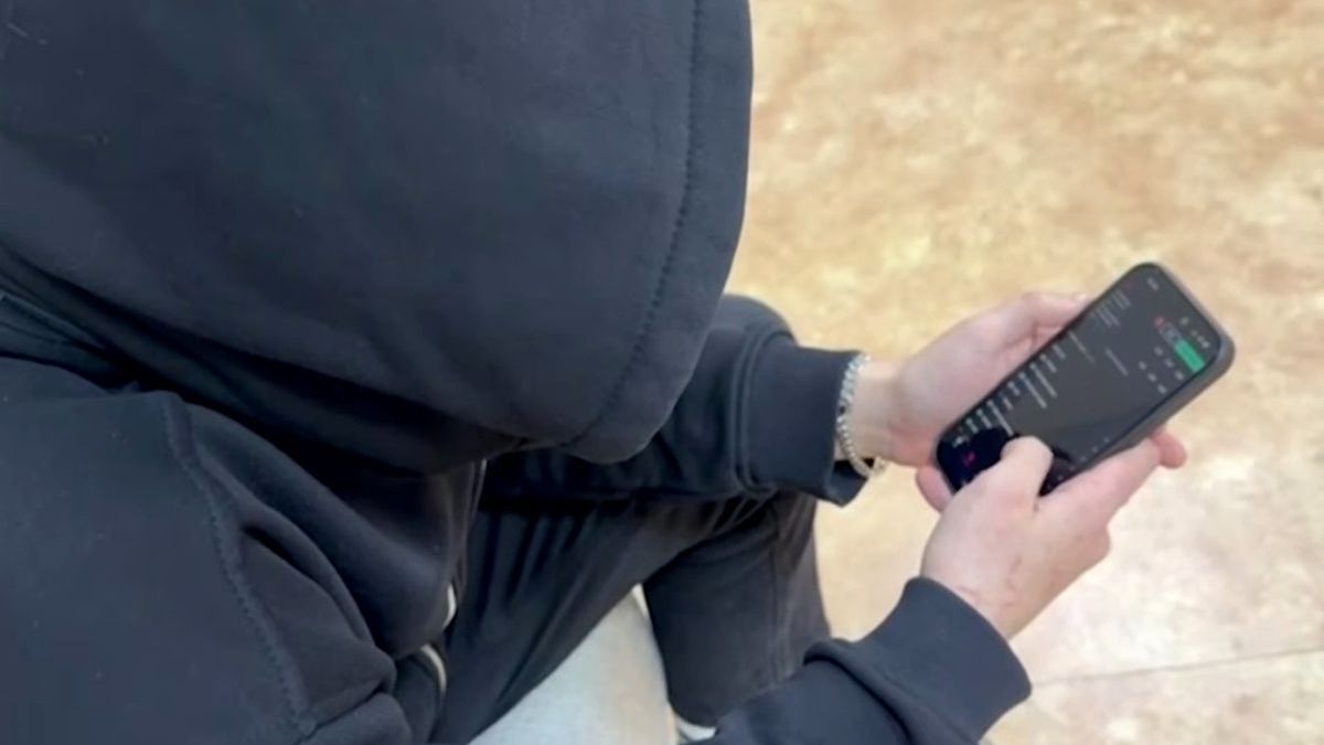 Қостанайда ата-аналар Telegram-каналдағы қорлық пен қорқытып ақша талап етуге шағымданды
