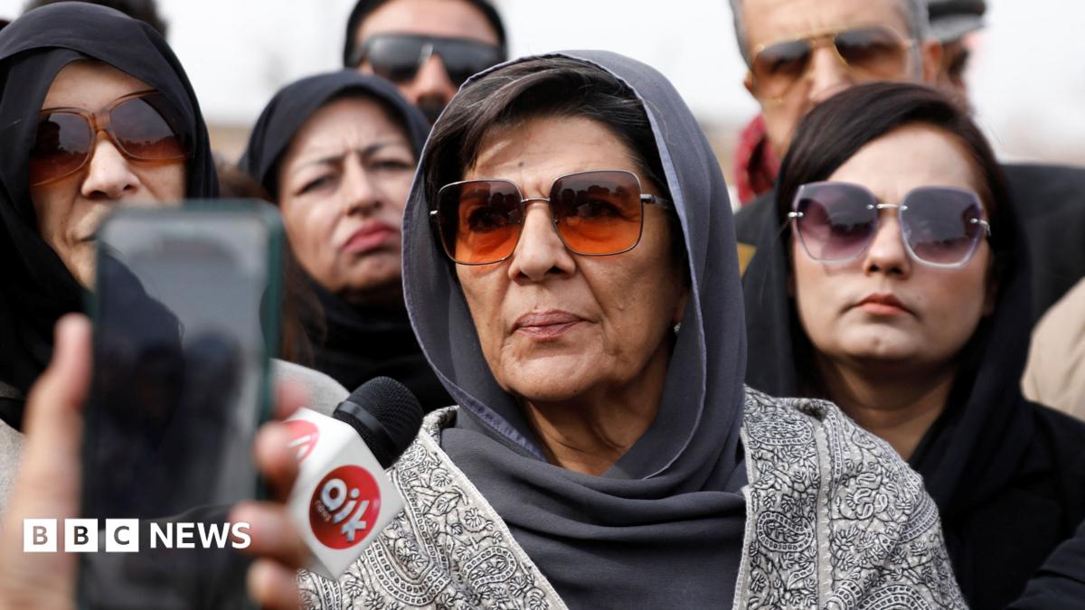 В Пакистане арестована сестра экс-премьера Имрана Хана