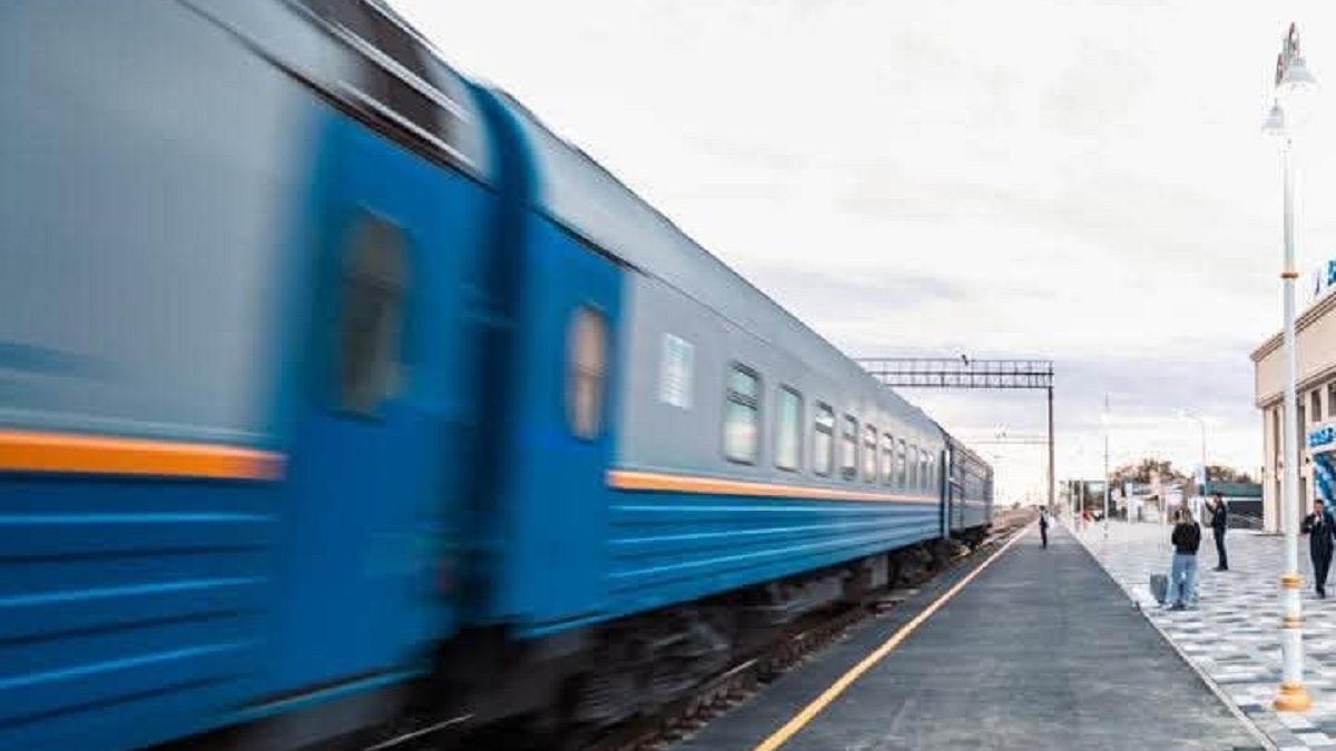 Житель Караганды получил 3,5 года ограничения свободы за кражи в поезде и кафе