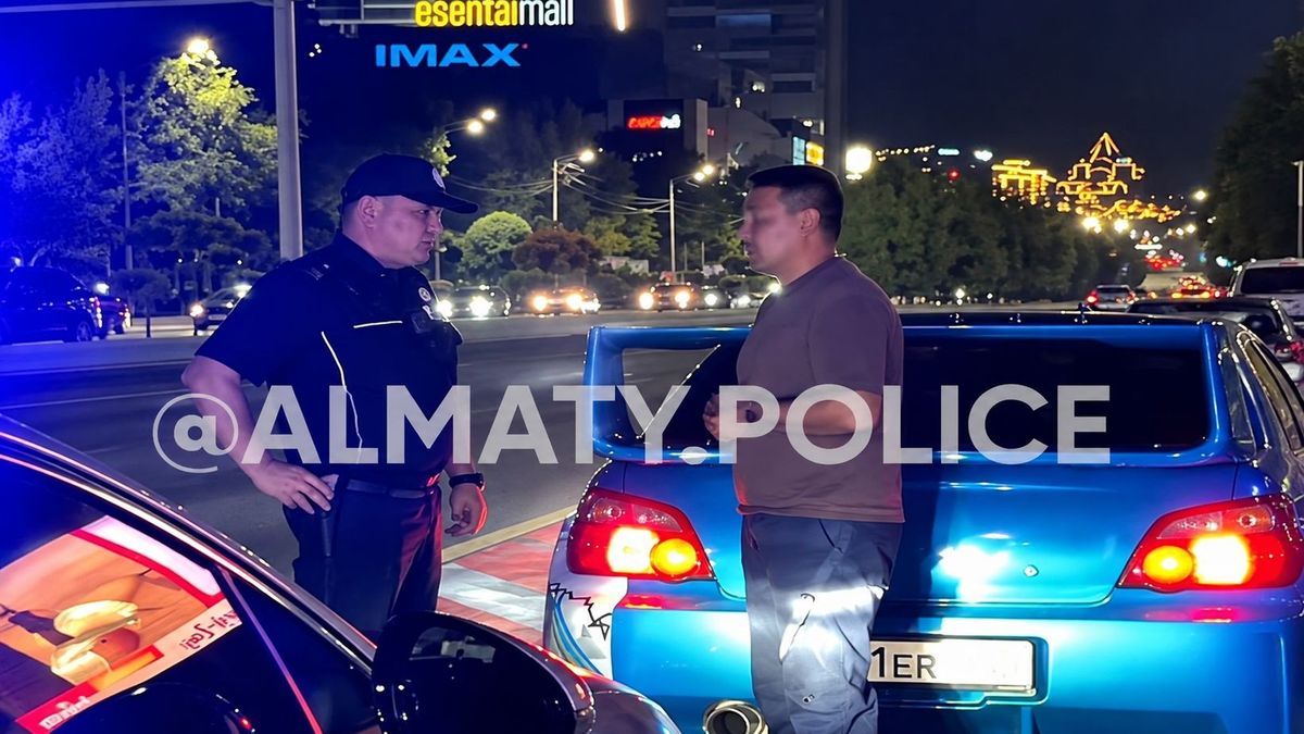 Ночной рейд в Алматы: 160 нарушений и 74 машины на штрафстоянке