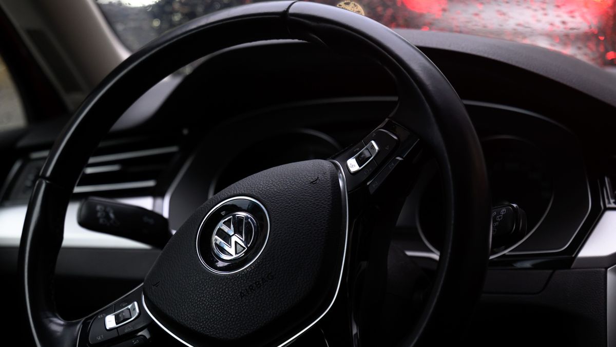 Volkswagen отзывает 2,1 млн машин: в списке Audi и Tiguan