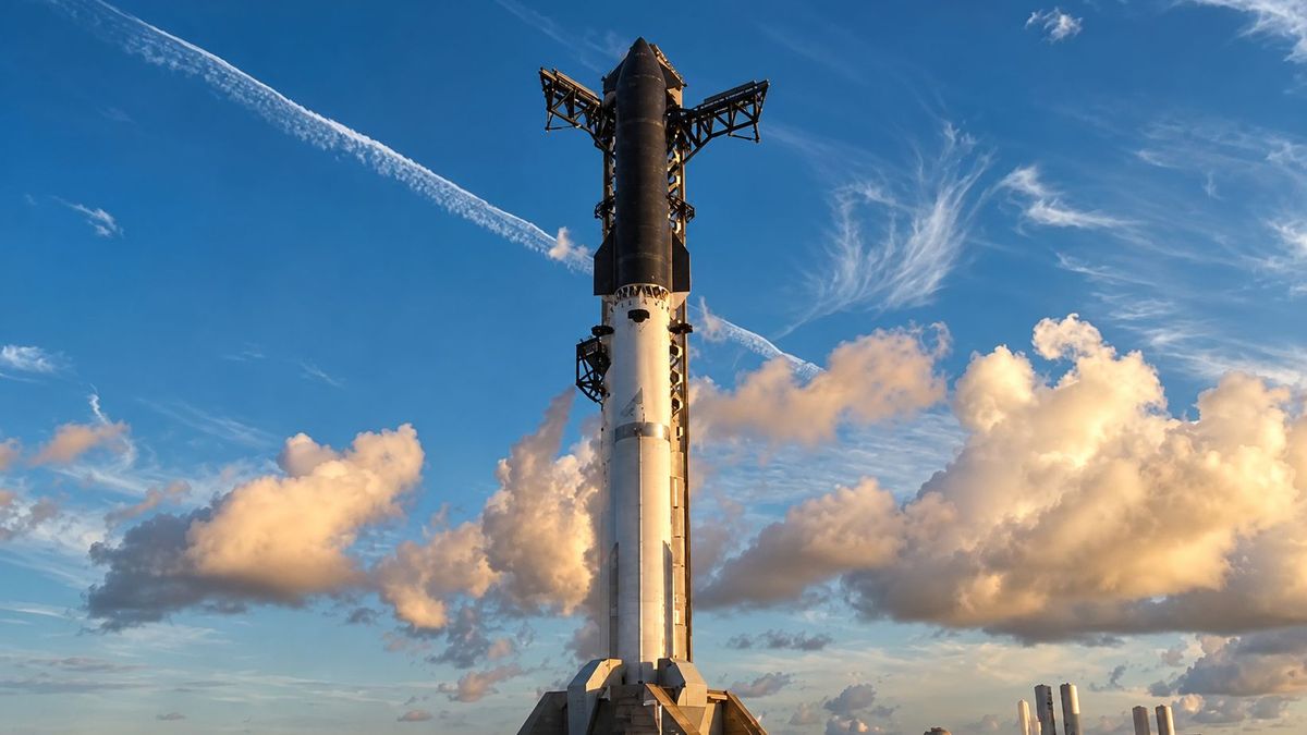Starship впервые вышел на орбиту и вывел 26 спутников Starlink V3