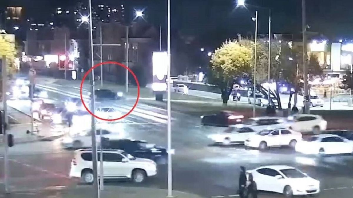 21-летний водитель BMW устроил дрифт в Астане и наказан по трём статьям