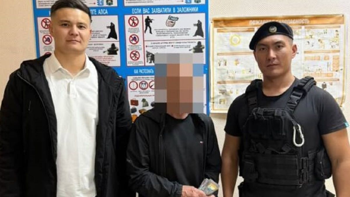 В Петропавловске СОБР спас казахстанца от перевода 1,1 млн тенге мошенникам