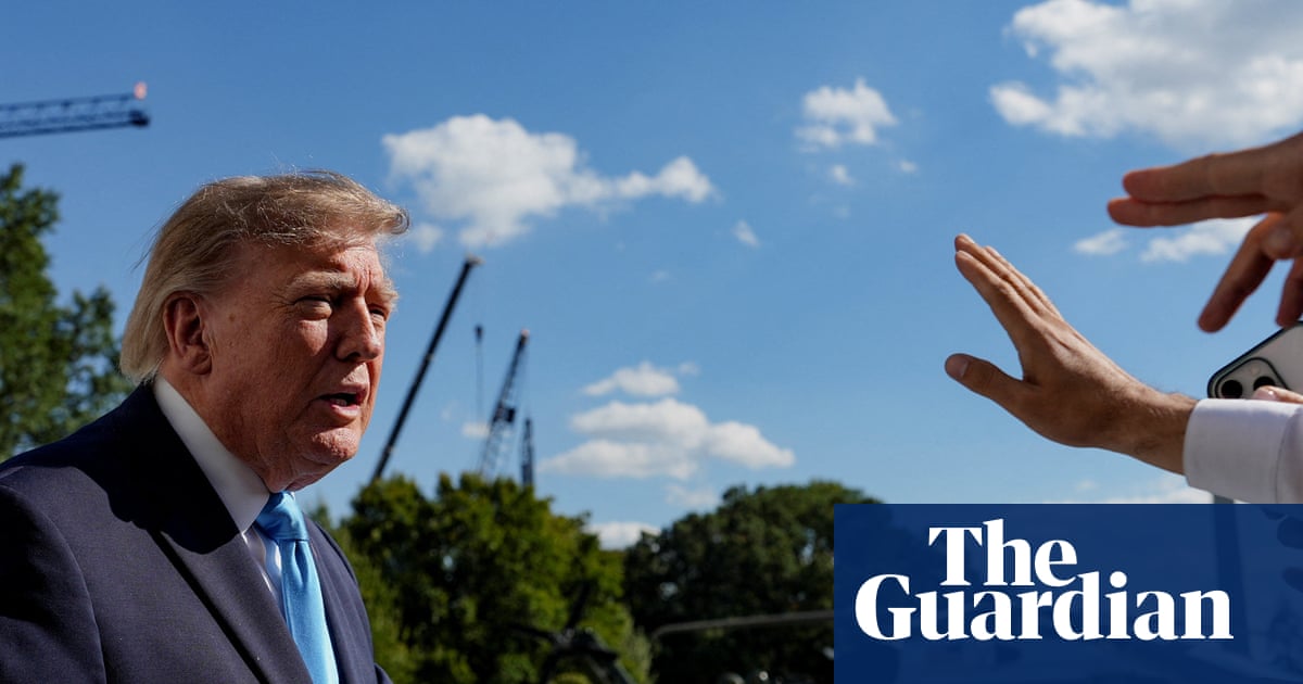 Рейтинг Трампа упал до исторического минимума