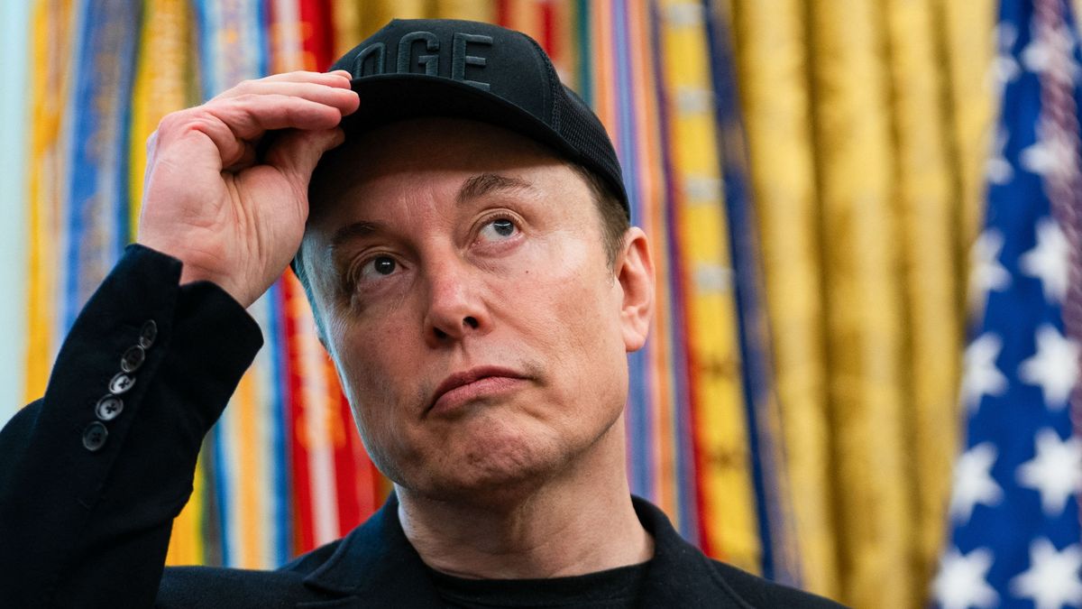 Илон Маск вернул статус триллионера после роста акций SpaceX и Tesla