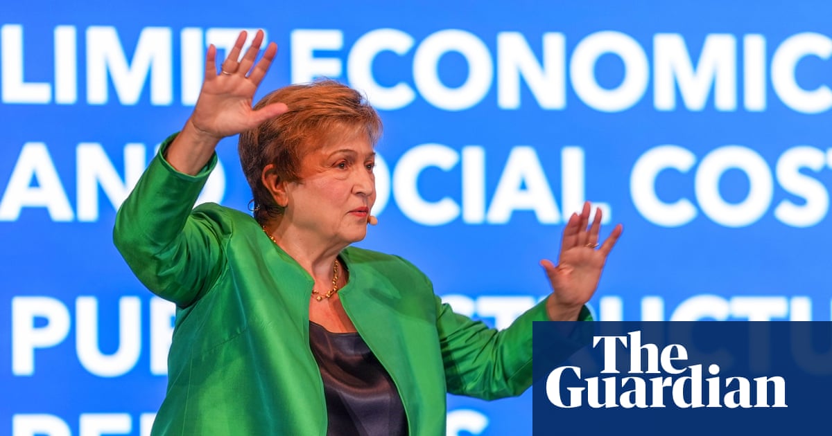 Глава МВФ призвала правительства сокращать расходы