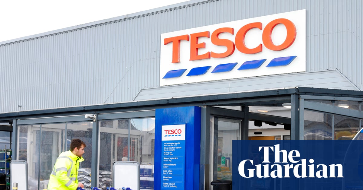 Tesco повысил прогноз годовой прибыли, потребительская уверенность стабильна