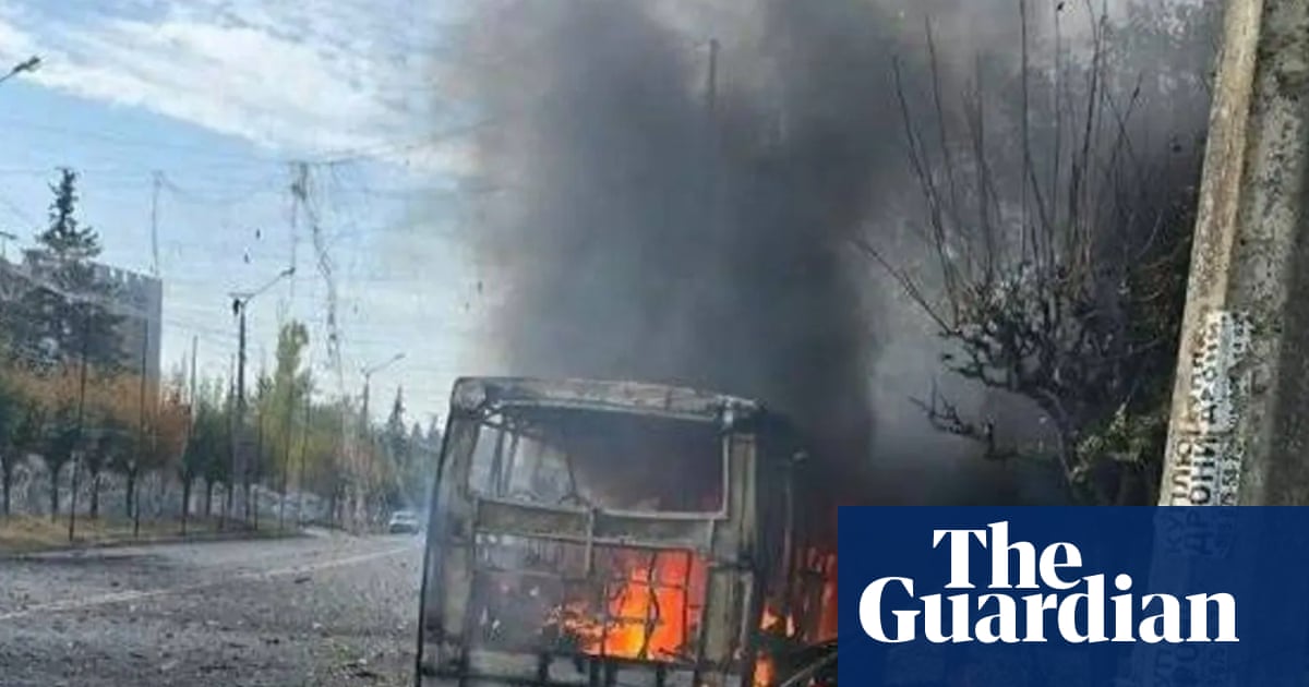 В Краматорске в результате атаки на два автобуса погибли 30 человек