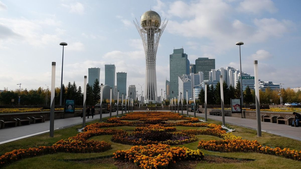 Жителям Астаны ко Дню лиц с инвалидностью выплатят до 86 500 тенге