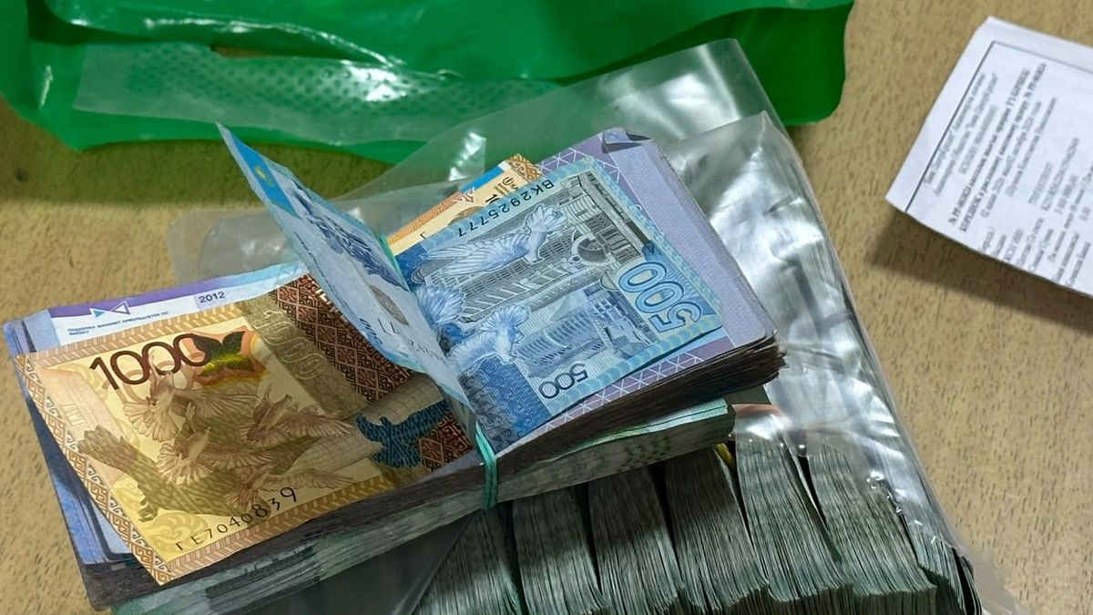 Сотрудник СОБР спас слесаря из Петропавловска от потери 3 миллионов тенге