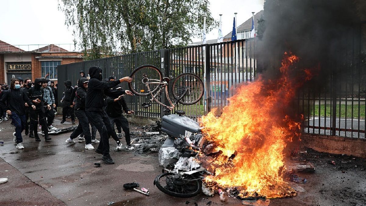 Ущерб бизнесу во Франции от погромов может превысить миллиард евро