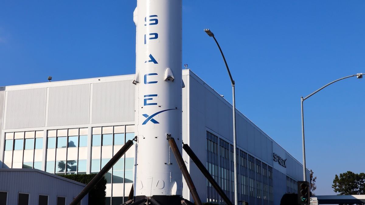 Советы директоров Tesla и SpaceX создали комитеты для оценки слияния