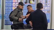 Алматы әуежайында әйелге шабуыл жасаған күдікті ұсталып,ерлік көрсеткен азамат марапатталады