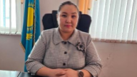 Ақтөбеде әкімнің қызғалдақпен түскен суреті жұртшылықтың ашуына тиді