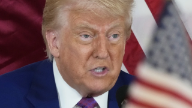 Трамп Украинадағы соғысты тоқтату үшін Зеленскийге Ресеймен мәмілеге келуді ұсынды