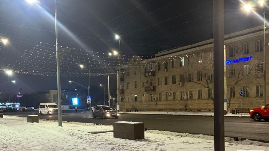 Атыраудағы Абая көшесіне «Жұлдызды аспан» инсталляциясы орнатылды