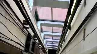 Шымкентте лифт құлап, қыз жарақат алды