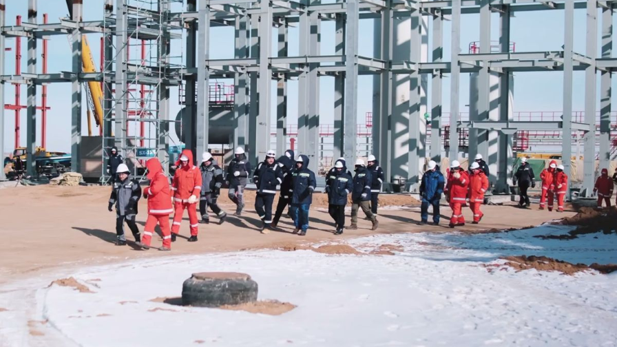QazaqGaz және NCOC басшылары Қашағандағы ГПЗ құрылысын тексерді
