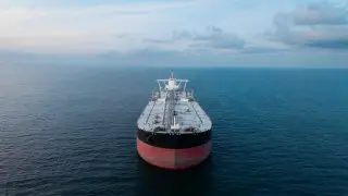 Иран Ормуз бұғазын жапты: мұнай бағасының күрт өсуі күтілуде