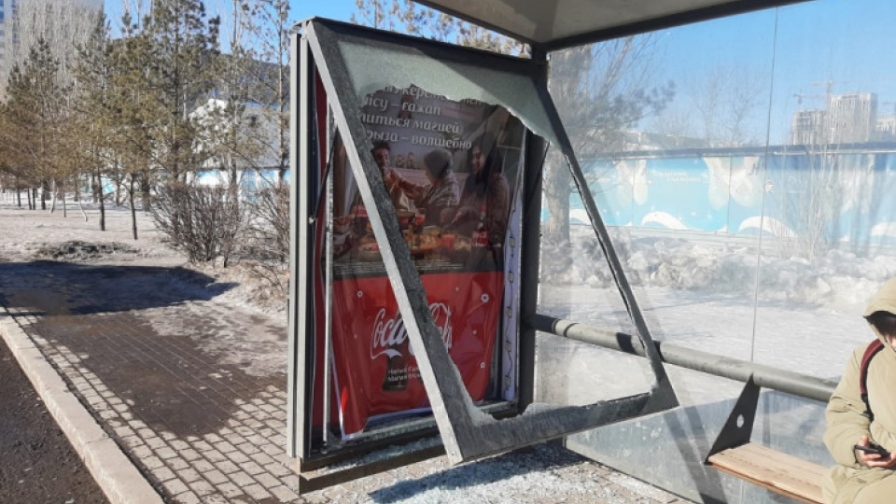 Автобус аялдамаларының бұзылуы: Қазақстандағы вандализм мәселесі және оны қалпына келтіру құны