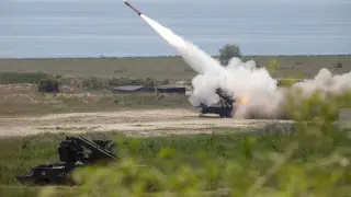 Иран Иранның "Патриот" жүйелерін айналып өтетін зымырандарын қолданды - БАҚ