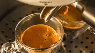 Не себе болған кофеден кейінгі әлсіздік пен бас ауруының себебі анықталды