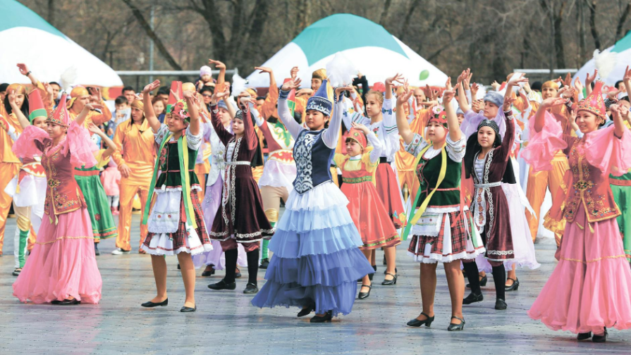 Қазақстанның бірнеше аймағында тұман мен дауылды жел күтілуде