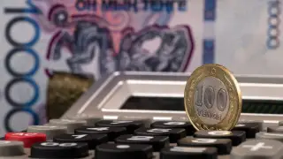 Еңбек нарығындағы ең қымбат мамандар: 4,2 миллион теңге сұрағандар кім?
