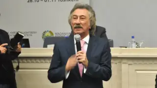 Қазақстан Президенті Фаррух Закировты 80 жасқа толған мерейтойымен құттықтады