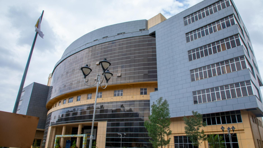 Петропавл қаласының әкімдігі экс-депутатқа қарсы сотқа жүгінді: 805 миллион теңге өндірілді