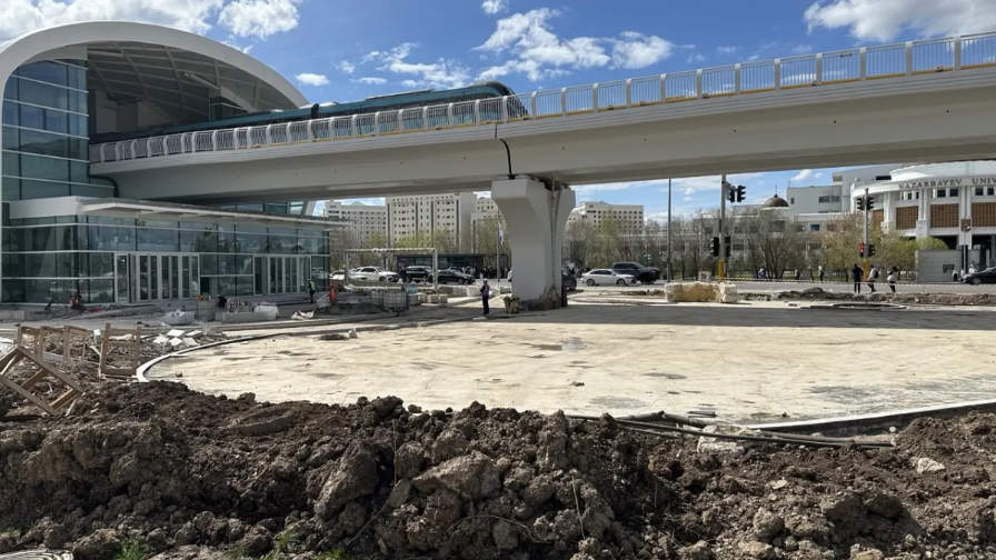 Астанадағы LRT жақын арада іске қосылады: Nazarbayev University маңындағы қоршау алынды