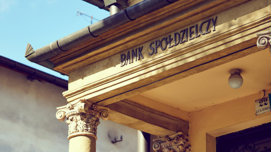 Құлибаевтар Halyk Bank-тің меншік құрылымын өзгертті: банк МФЦА компаниясы арқылы бақылауға өтті