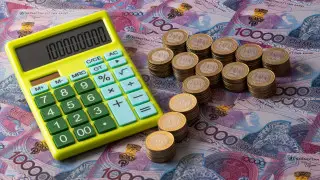 Қазақстандықтар зейнетақы жинақтарын алуға асықты: Не себепті?