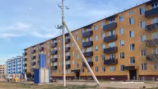 «Тіпті өмір сүру мүмкін емес»: Мемлекеттік бағдарламамен пәтер алған отбасылар үйден шығаруды сұрады