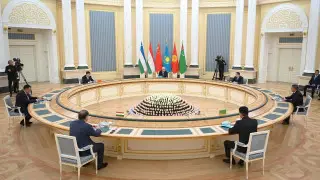 Интернеттегі жаңа қауіптер: Тоқаев жаңалықтарды арандату мен жеккөрушілік тілінен сақтандырды