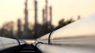 Мұнай бағасы күрт құлдырады: АҚШ пен Иран арасындағы келіссөздер әсер етті