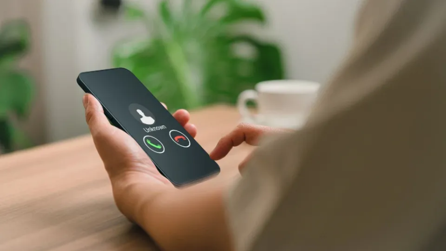 Kcell мен Beeline автоқоңырау шалу қызметін тоқтатады