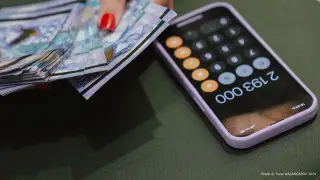 Салық органы ұялы аударымдар бойынша тексеруді бастады: кімдерге «бақыт хаттары» келеді?