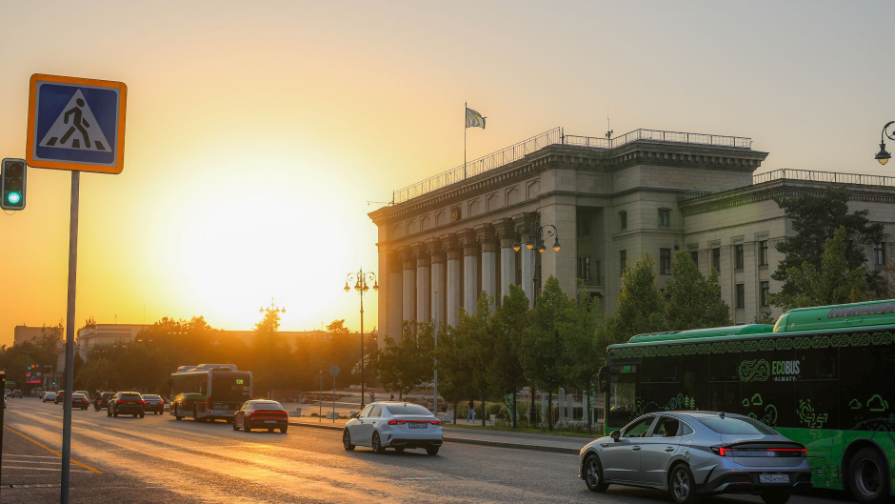 Алматыда көлік саудасы қанды қылмысқа ұласты: пышақтап, көлігін алып кетті