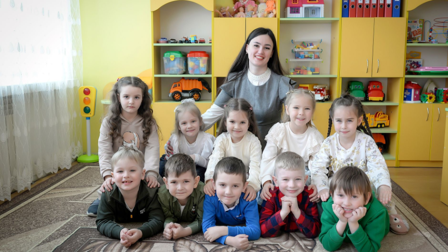 Ләйлә Сұлтанқызы марқұм күйеуінің бейітінен видео жариялап, жұртты елең еткізді